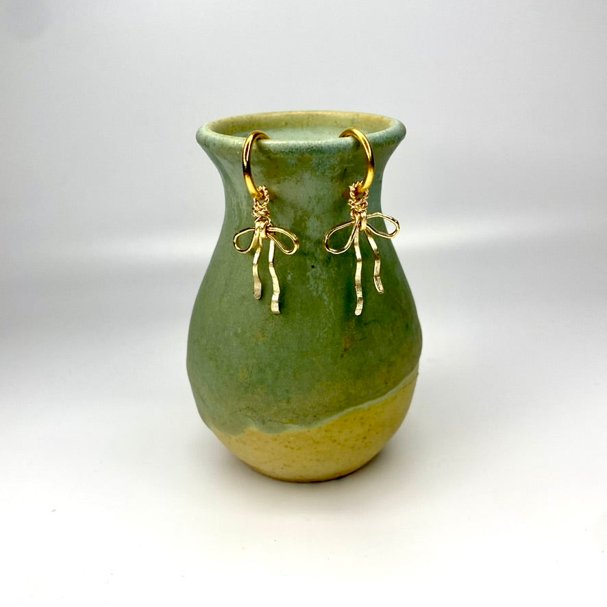 "Take a bow" Earrings